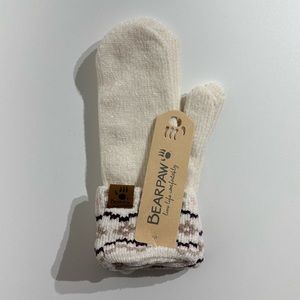 BEARPAW Women’s Mittens Adult  Ivory NWT One Size